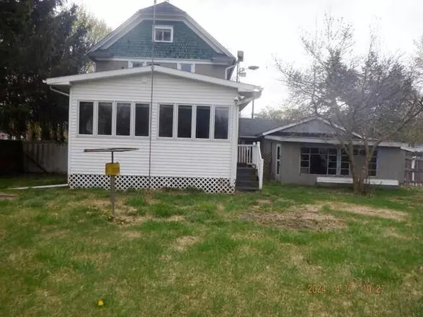 907 Lum Avenue, Kalamazoo, MI 49048