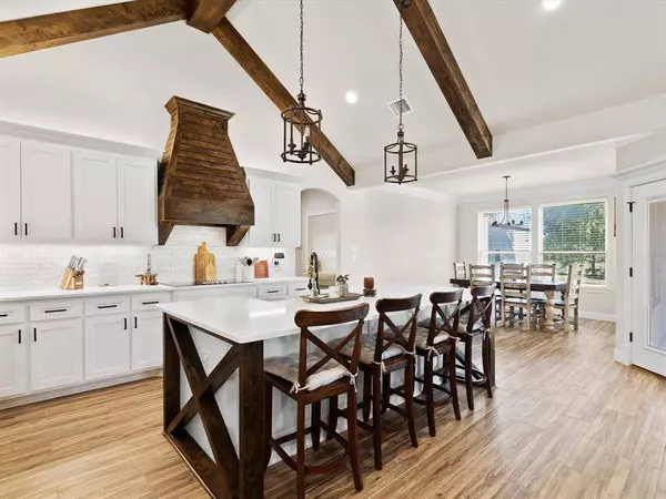 1080 Horizon Trace Drive, Azle, TX 76020