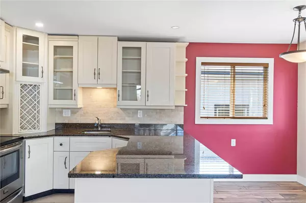 603 Victoria Rd, Nanaimo, BC V9R 4R6