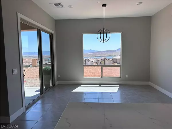 98 Mountain Oasis Lane, Henderson, NV 89011