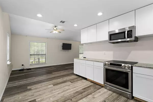 23119 White Oak DR, New Caney, TX 77357