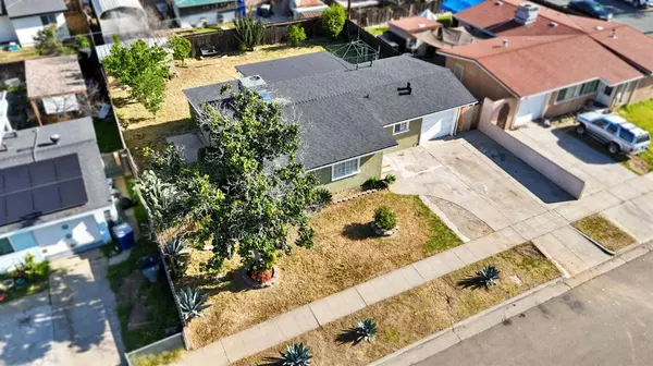 2334 W Andrews Avenue, Fresno, CA 93705