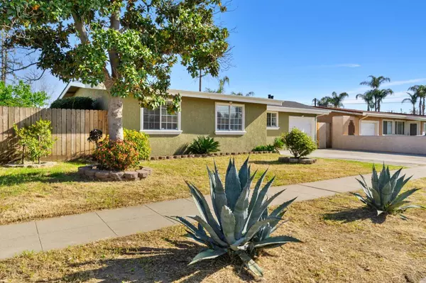 2334 W Andrews Avenue, Fresno, CA 93705