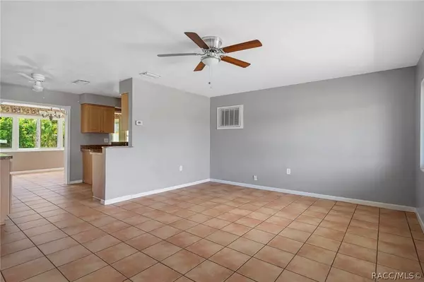 57 S Tyler ST, Beverly Hills, FL 34465