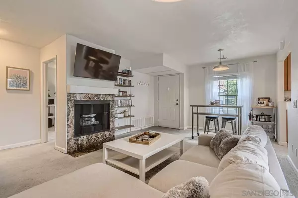 10341 Azuaga St #246, San Diego, CA 92129