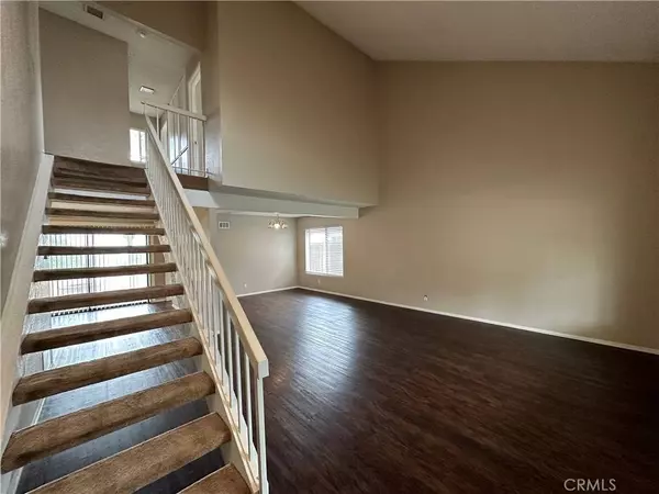 54 Meadow View DR, Pomona, CA 91766