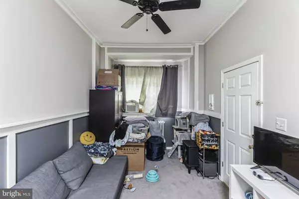 339 MARKET ST, Gloucester City, NJ 08030