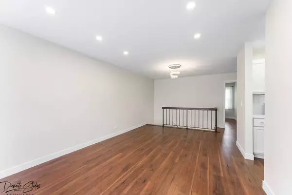 456 Seneca Lane, Bolingbrook, IL 60440