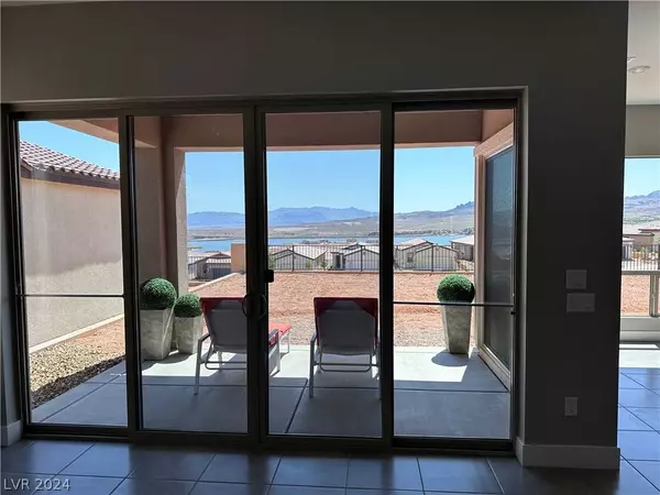 98 Mountain Oasis Lane, Henderson, NV 89011