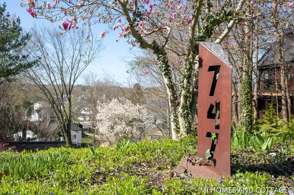 747 Pleasant Street, Saugatuck, MI 49453