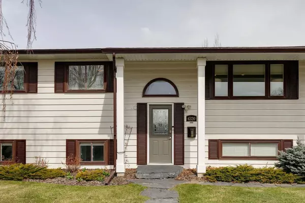 4320 Brentwood GN NW, Calgary, AB T2l 1L3