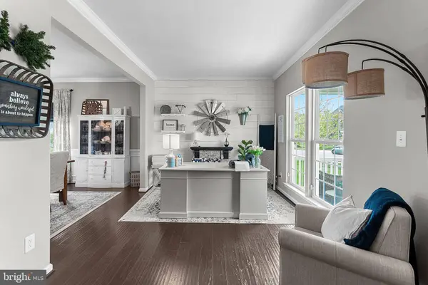 25912 ROYSTON PASS CIR, Aldie, VA 20105