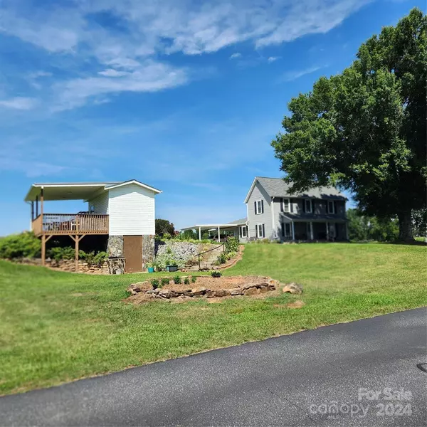 5217 Looper RD, Granite Falls, NC 28630