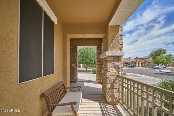 4552 S TWINLEAF Drive, Gilbert, AZ 85297