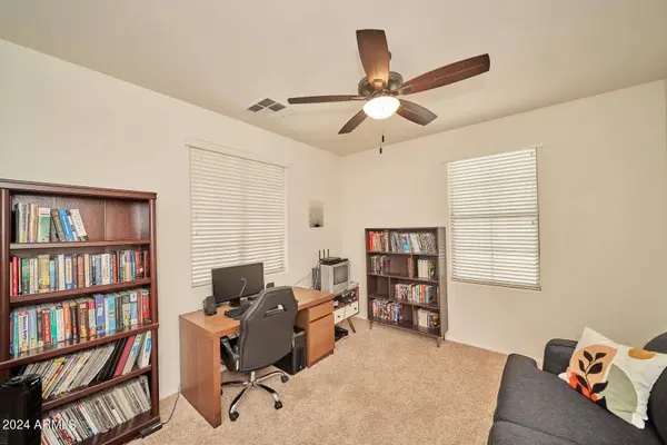 4552 S TWINLEAF Drive, Gilbert, AZ 85297