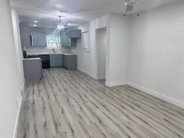 118 E Chico Drive, Garland, TX 75041