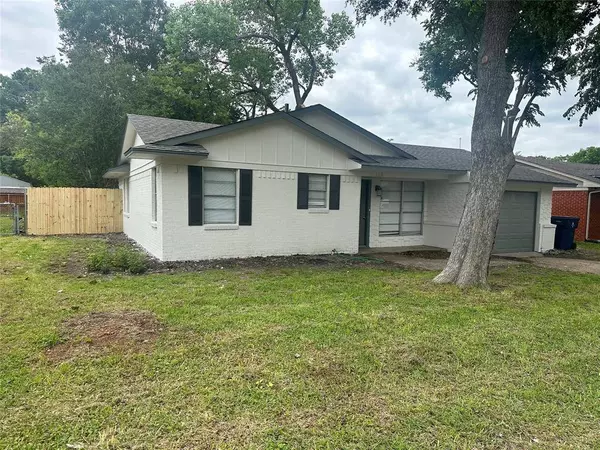 118 E Chico Drive, Garland, TX 75041