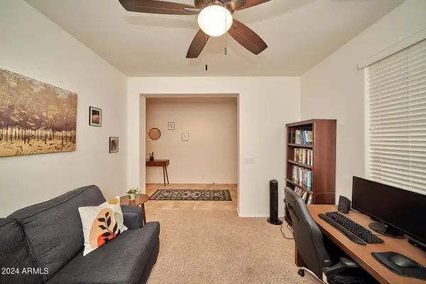 4552 S TWINLEAF Drive, Gilbert, AZ 85297