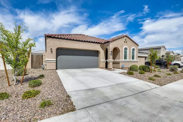 8372 W SPRINGFIELD Way, Florence, AZ 85132