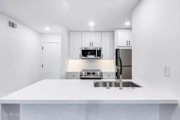 5995 N 78TH Street #2018, Scottsdale, AZ 85250