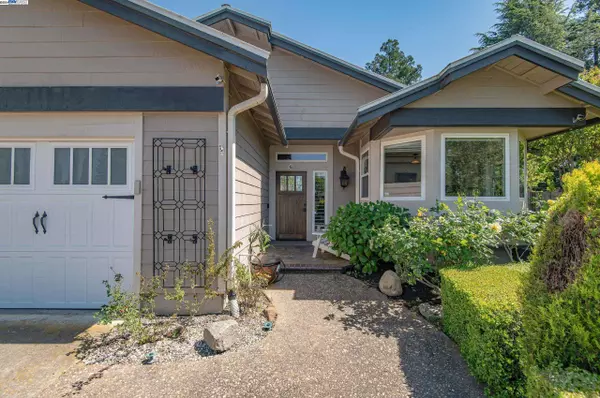 1350 Orloff Dr, Pleasanton, CA 94566