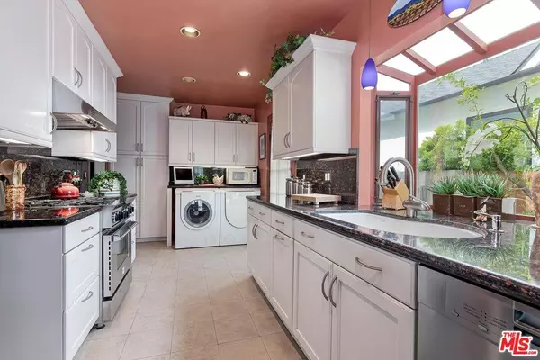 2031 Pelham Ave, Los Angeles, CA 90025