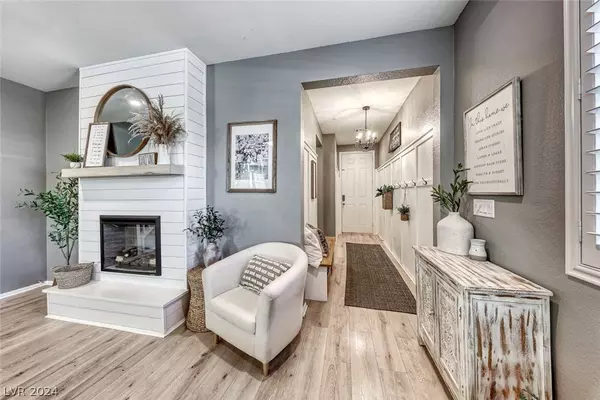 2804 Falling Mist Street, Henderson, NV 89044