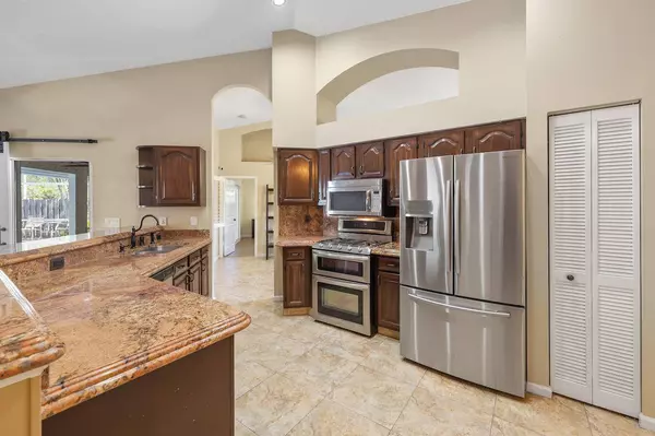 137 Cortes AVE, Royal Palm Beach, FL 33411