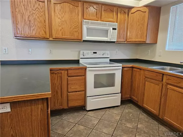 3756 E Nicole AVE, Kingman, AZ 86409