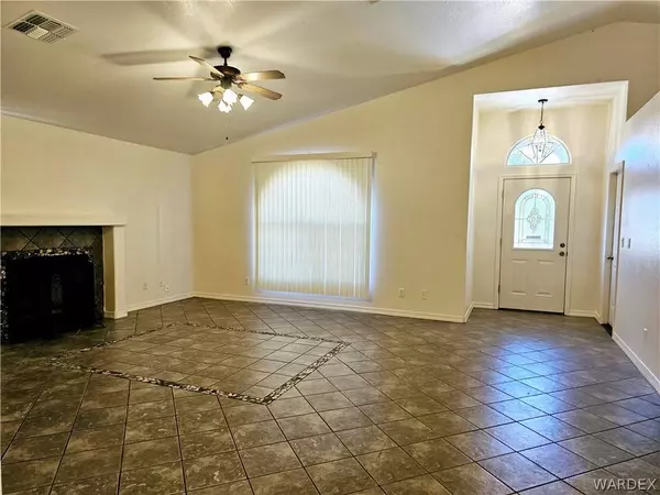 3756 E Nicole AVE, Kingman, AZ 86409