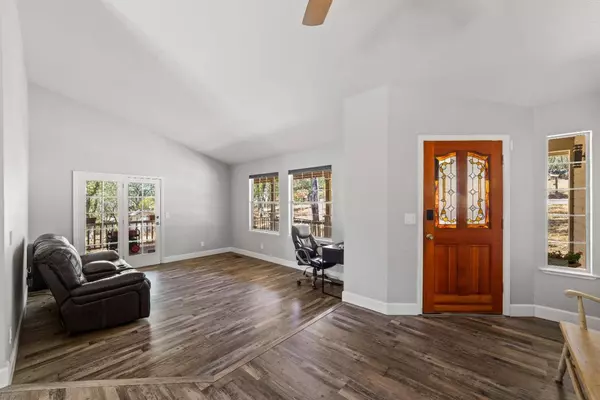 3251 Grandview CIR, Shingle Springs, CA 95682