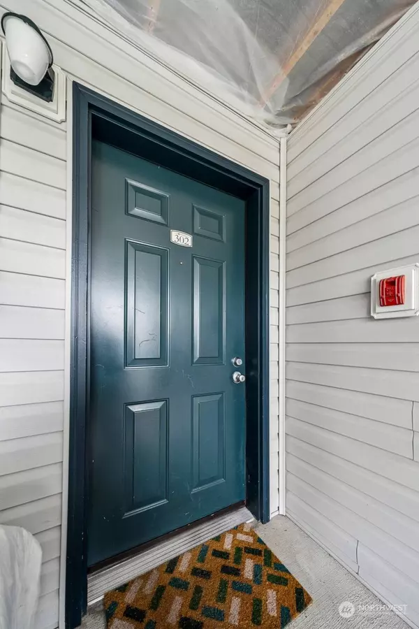 33020 10th AVE SW #W302, Federal Way, WA 98023