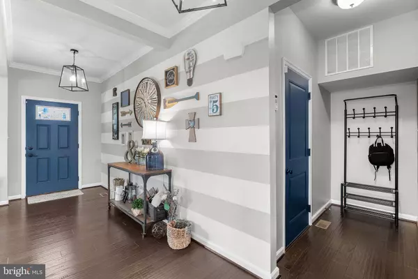 25912 ROYSTON PASS CIR, Aldie, VA 20105