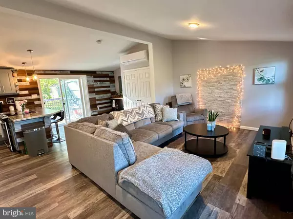 415 BLACKWOOD AVE, Franklinville, NJ 08322