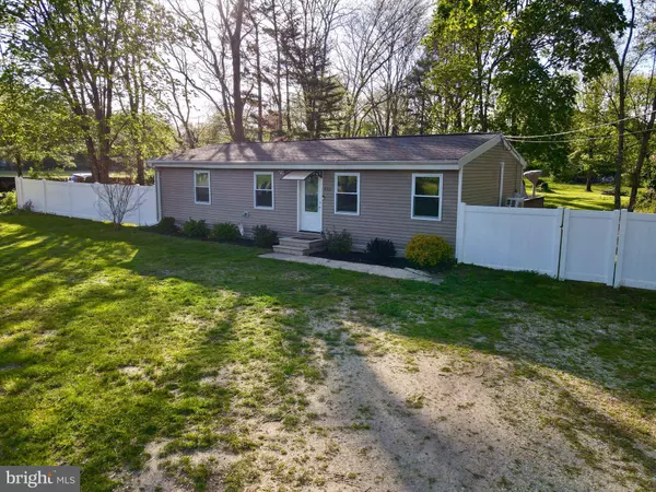 415 BLACKWOOD AVE, Franklinville, NJ 08322