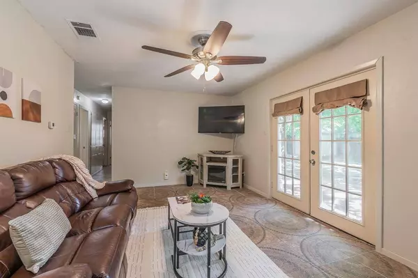 1612 Continental Drive, Blue Mound, TX 76131