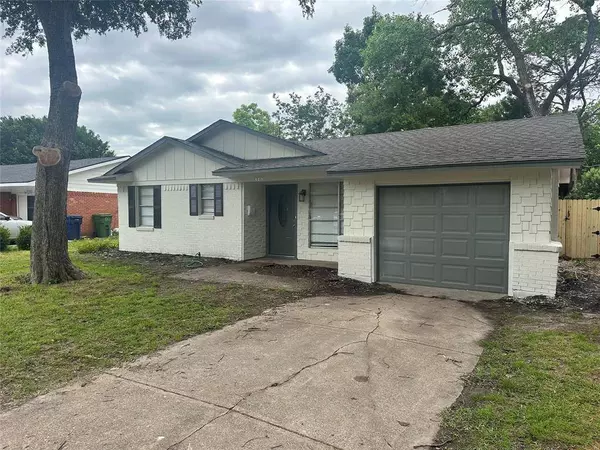 118 E Chico Drive, Garland, TX 75041