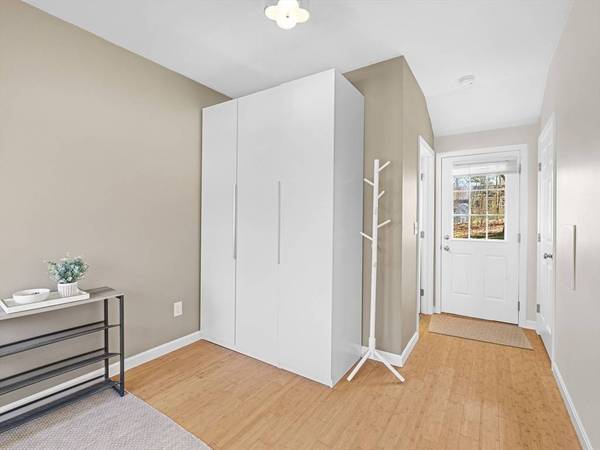 6 Granger Rd, Westborough, MA 01581