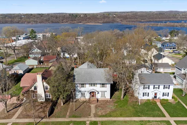 817 3rd ST, Hudson, WI 54016