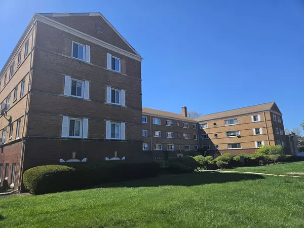 1114 N Harlem AVE #G, River Forest, IL 60305