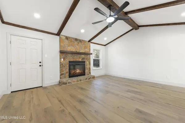 6285 Kimbrough Boulevard, Biloxi, MS 39532