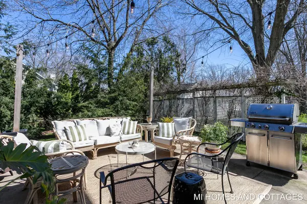 1650 Shelby Ln, Holland, MI 49424-2598