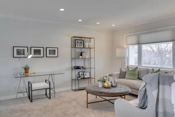 4320 Brentwood GN NW, Calgary, AB T2l 1L3