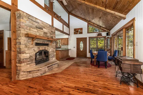 41 High Ridge Run, Galena, IL 61036