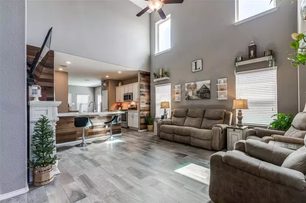 1465 Acmite Avenue, Cross Roads, TX 76227