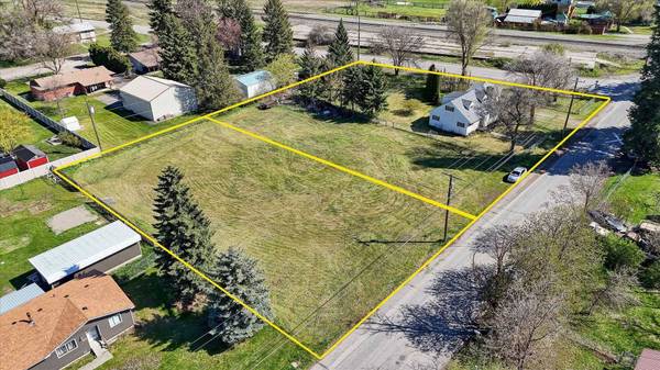 53xx N Chase Rd, Newman Lake, WA 99025