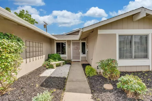 9152 Starina WAY, Sacramento, CA 95826