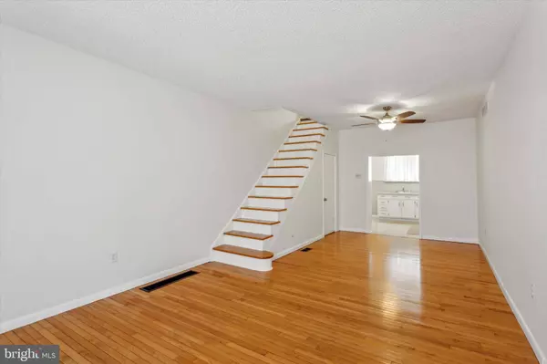 1118 CANTRELL ST, Philadelphia, PA 19148