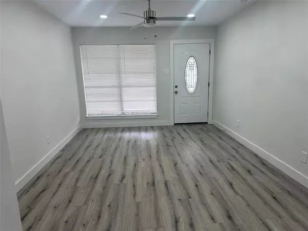 118 E Chico Drive, Garland, TX 75041