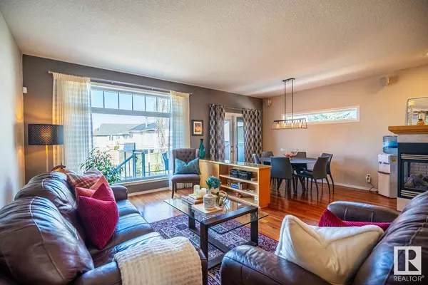 44 RIDGEHAVEN CR, Sherwood Park, AB T8A 6H9